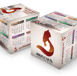 Calendário de Mesa em Formato de Cubo