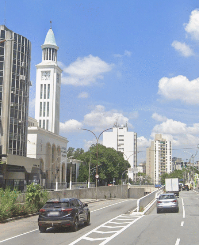 grafica na Avenida São Gabriel
